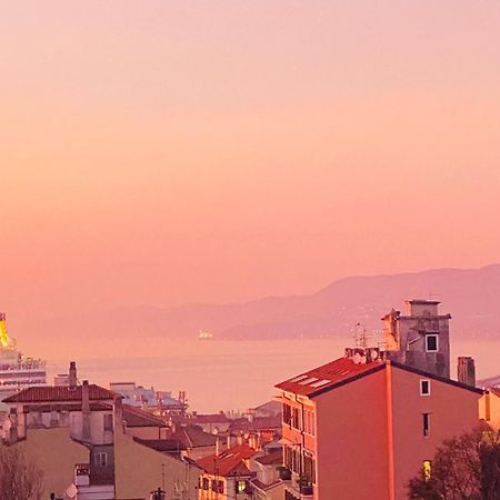 Blucavana, Casa Vacanze In Centro A Τεργέστη Εξωτερικό φωτογραφία